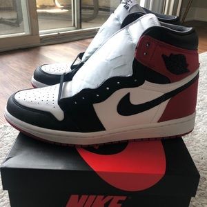 Air Jordan 1 Hight Retro OG Satin Black Toe